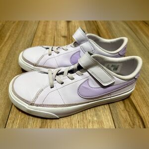 Nike Court Legacy GA 'Barely Grape' Sneaker Size 3Y DA5381-300 EUC